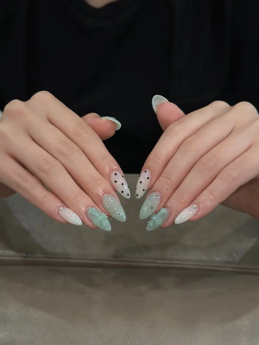 ネイル ジェルネイル 韓国ネイル 持ち込み シンプルネイル ワンホンネイル ハンドネイル 🎀AURA Nailsalonのネイルデザイン