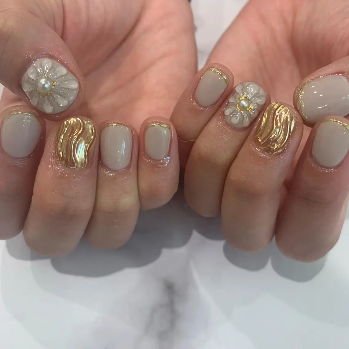 ネイル フラワーネイル ぷっくりネイル happiness nailのネイルデザイン