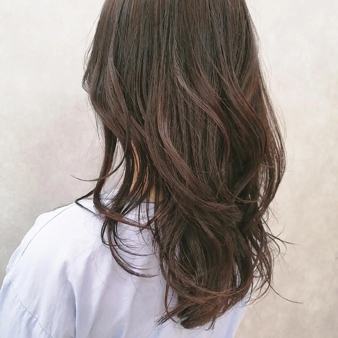 ロング レイヤーカット hase _のヘアスタイル