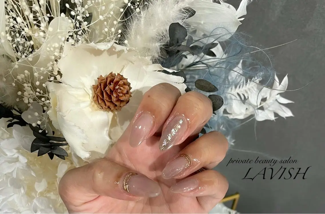 ネイル LAVISH 大和店 emi・:*+のネイルデザイン