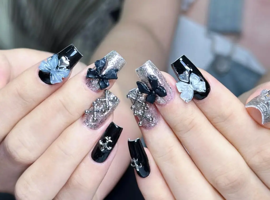 ネイル ハンドネイル ハンドケア 🍑 momo_nailのネイルデザイン