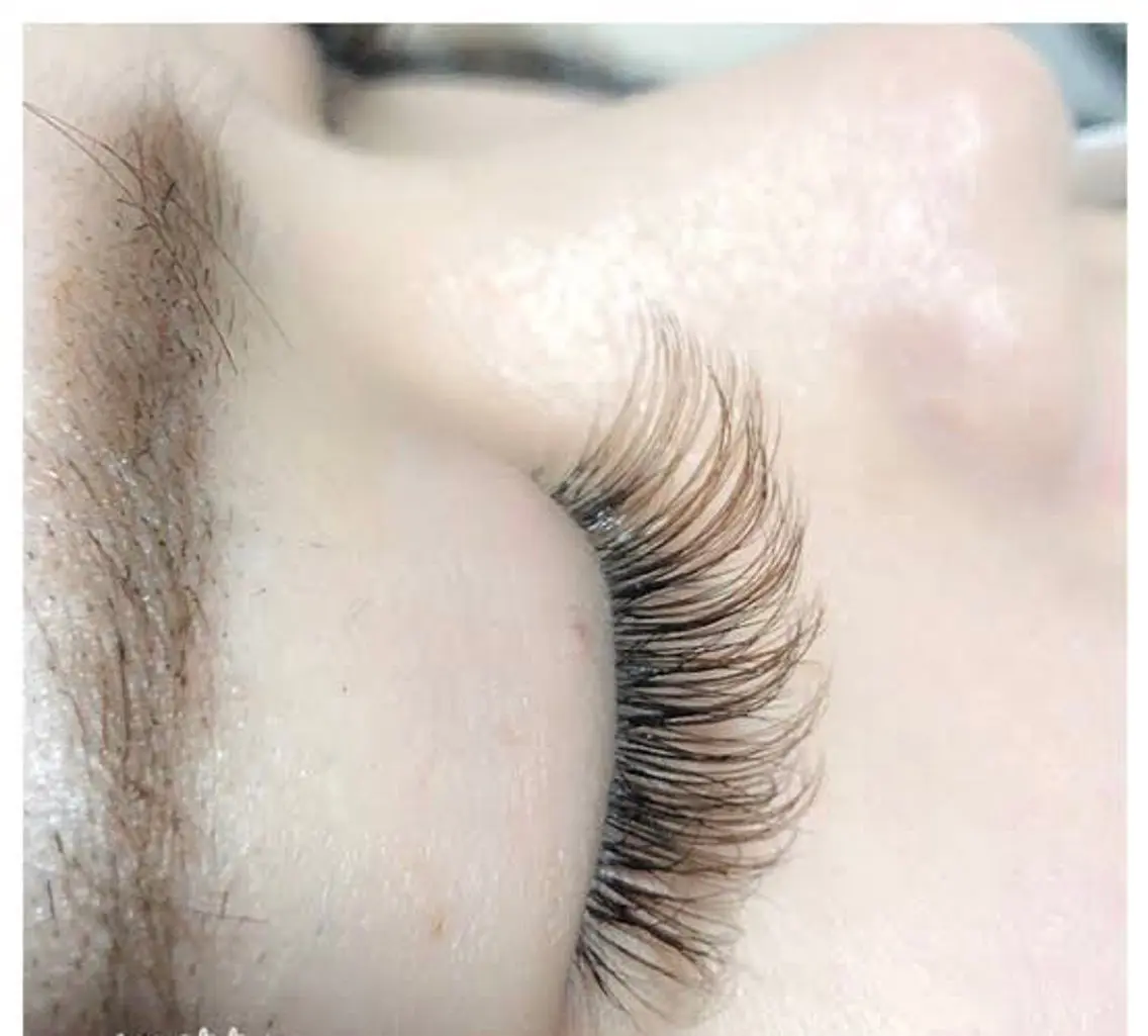 マツエク・マツパ カラーマツエク ボリュームラッシュ bell zellbeautyのマツエク・マツパデザイン