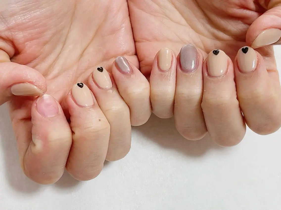 ネイル ジェルネイル ハート ホログラムネイル 韓国ネイル メンズネイル kiki nail たまプラーザのネイルデザイン