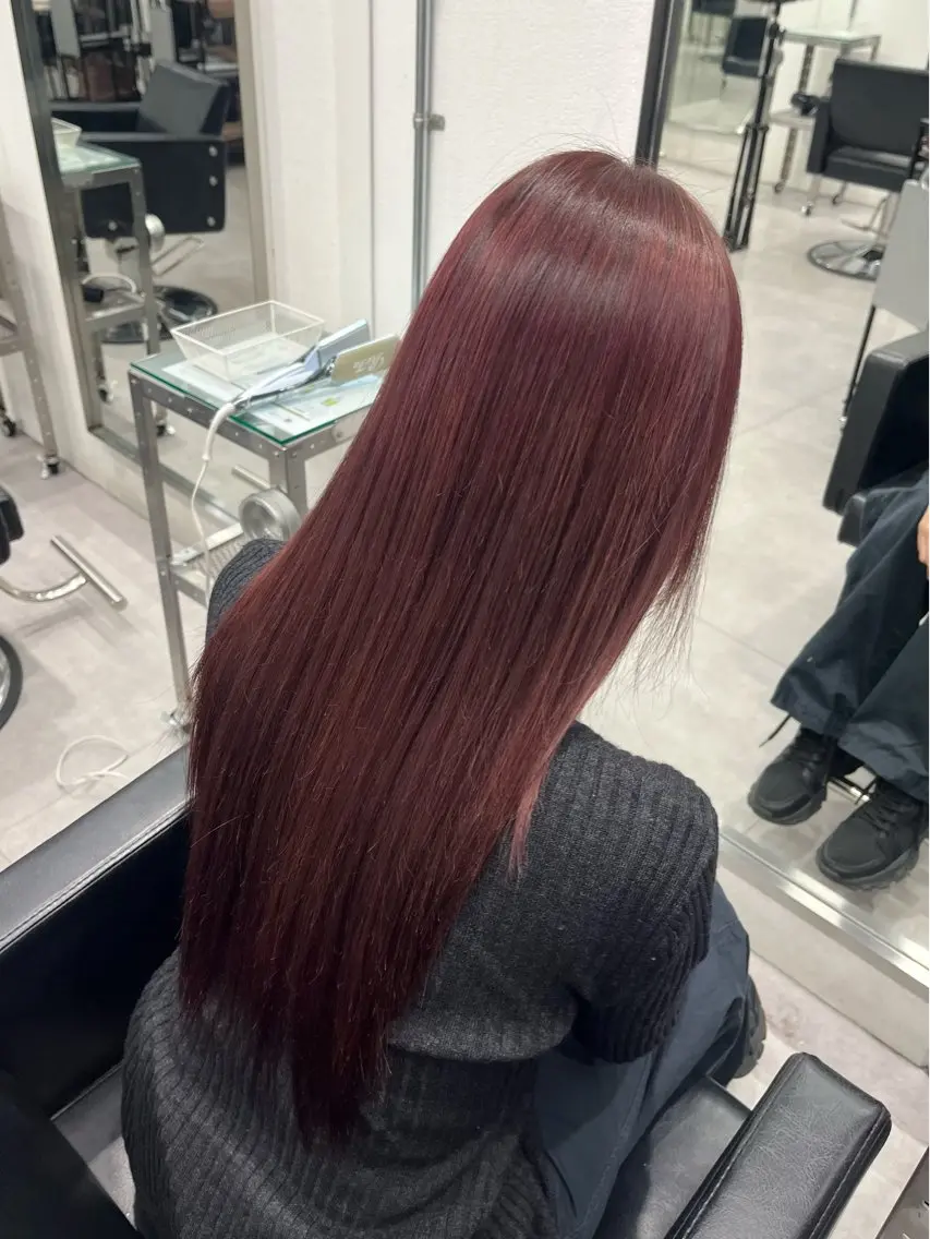 カラー ブリーチ ボルドーカラー ヘアカラー やまもと ここのヘアスタイル