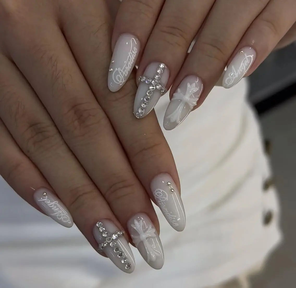 ネイル ハンドネイル エリ🫧 nail池袋東口のネイルデザイン