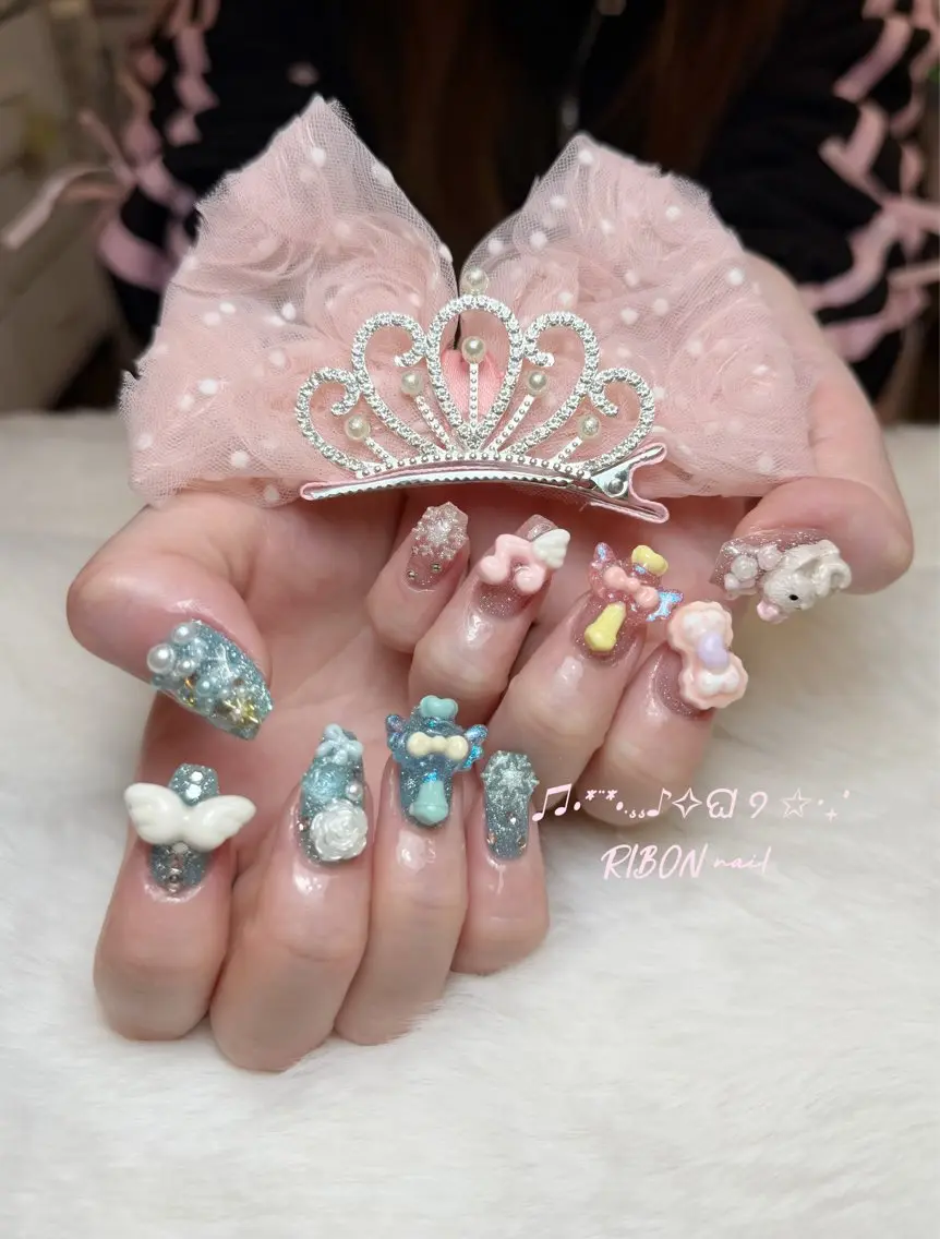 ネイル アートネイル 成人式 長さ出し キラキラネイル ロングネイル RIBON nail 高田馬場のネイルデザイン