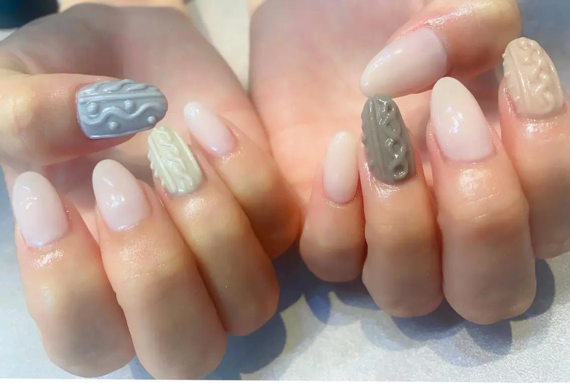 セミロング ハンドネイル NAILSALON 🍔Timna🍟のネイルデザイン