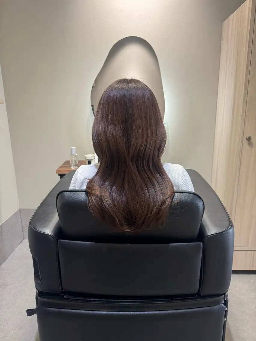 ロング 韓国風ヘア カット ヘアカラー トリートメント NAVY 橋本心 縮毛矯正のヘアスタイル