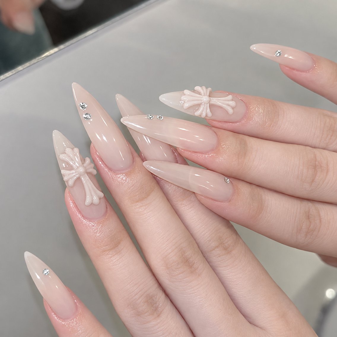 ロング 韓国風ヘア ハンドネイル ハンドケア CHIBI NAIL SALON 船橋のネイルデザイン