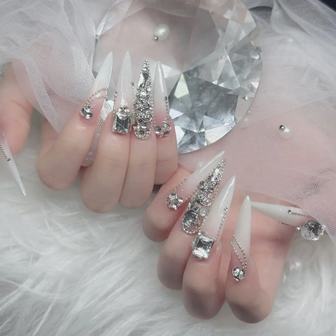 ネイル フットネイル フレンチネイル グラデーション 韓国ネイル ロングネイル ハンドネイル HOT Nail Salonのネイルデザイン