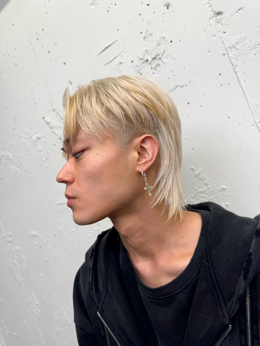 💥6月限定💥抜きっぱなしブリーチ+メンズカット+炭酸シャンプー+眉カットの写真