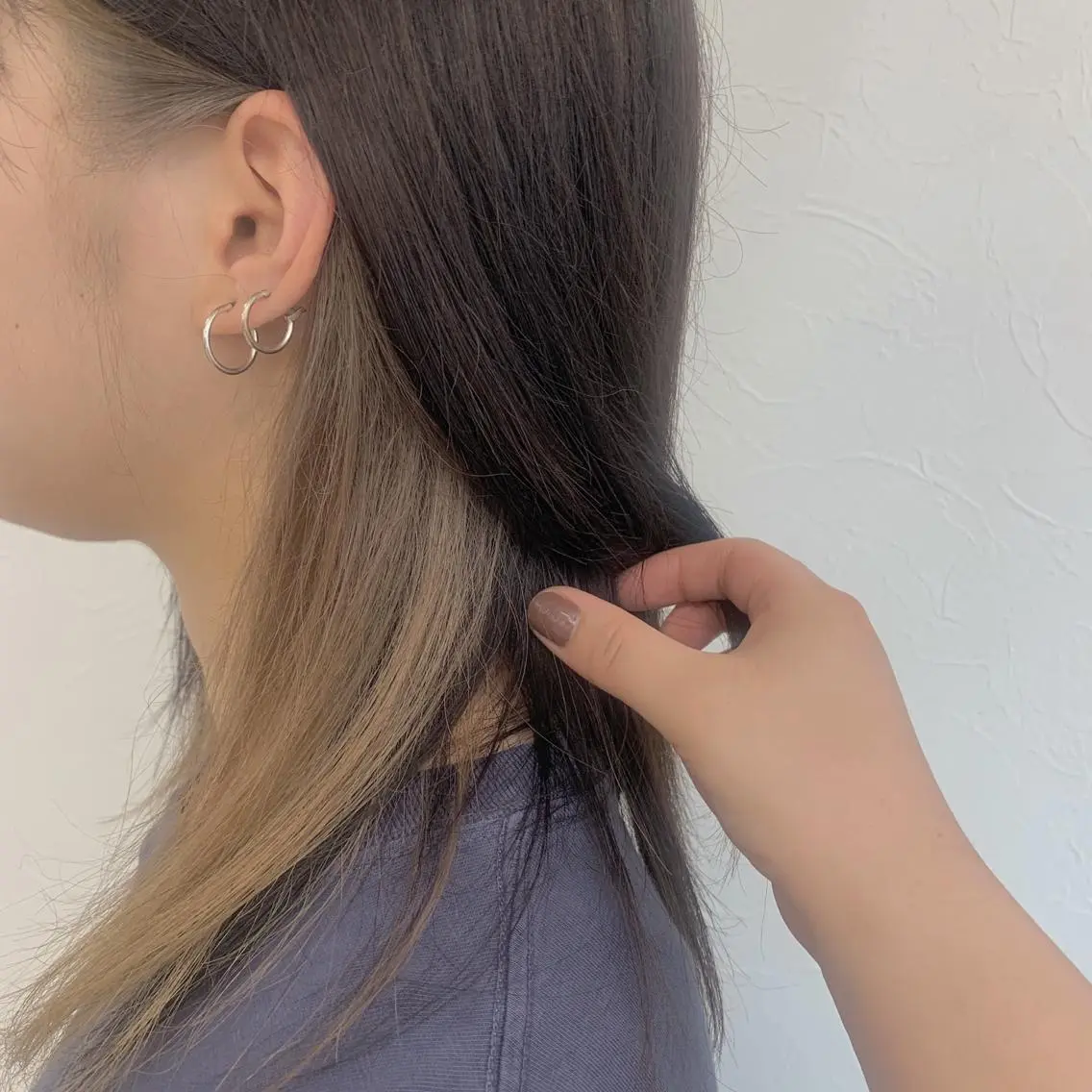 ミディアム カラー ヘアアレンジ ブリーチ イヤリングカラー 眉毛ワックス konomiの眉毛・アイブロウイメージ