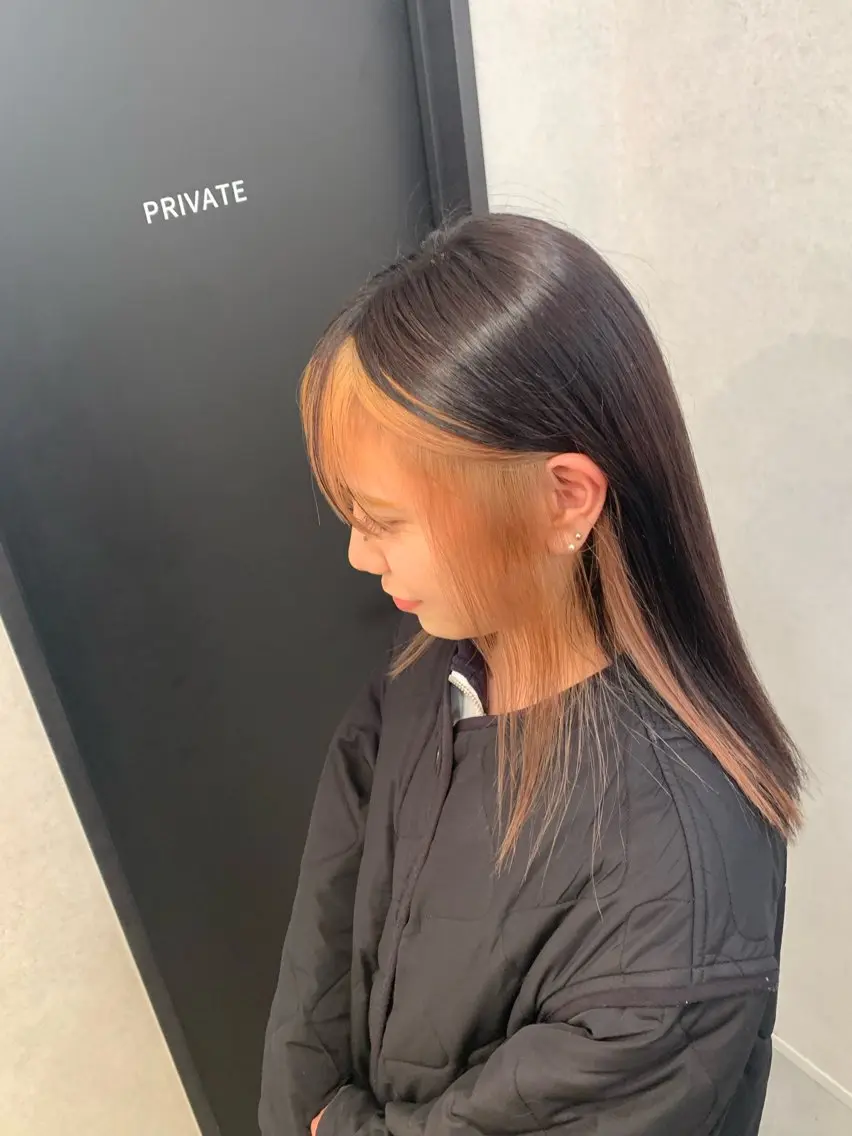 セミロング カラー ブリーチ 臼井 真人のヘアスタイル