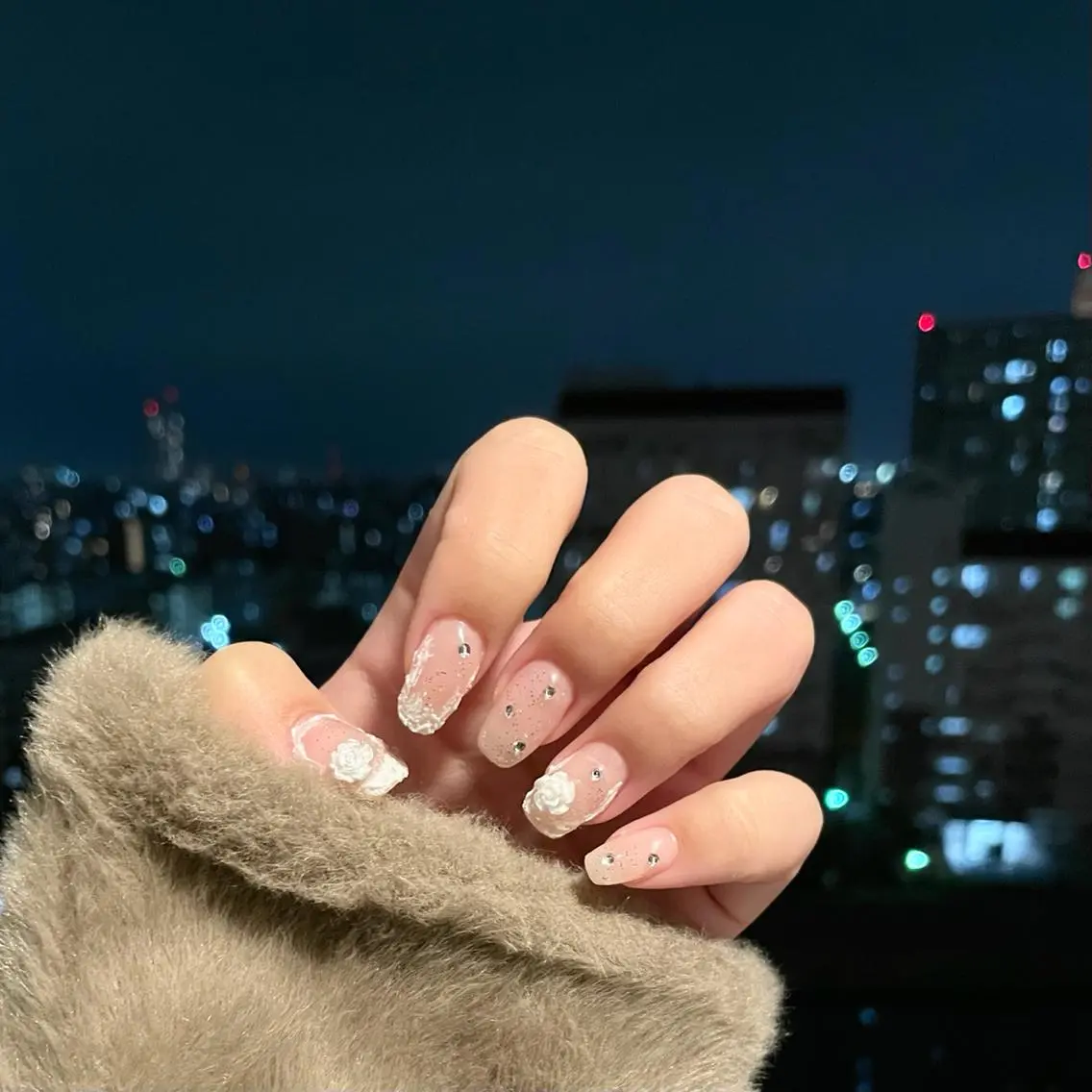 ネイル 赤色 エン Nail salonのネイルデザイン