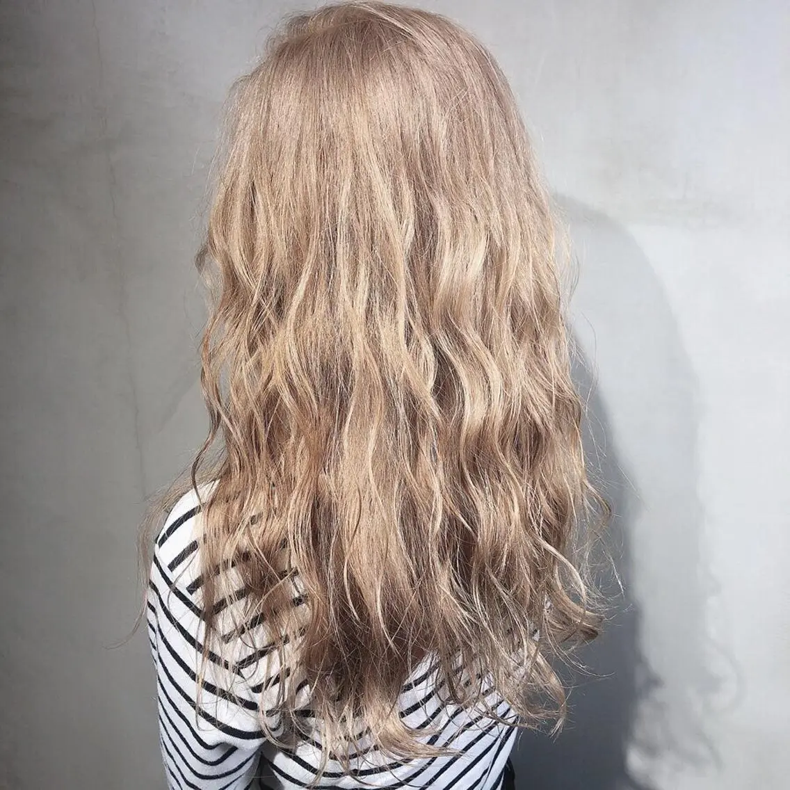 ロング カラー ブリーチ ボブ/ショート🤍 YUMEHAのヘアスタイル