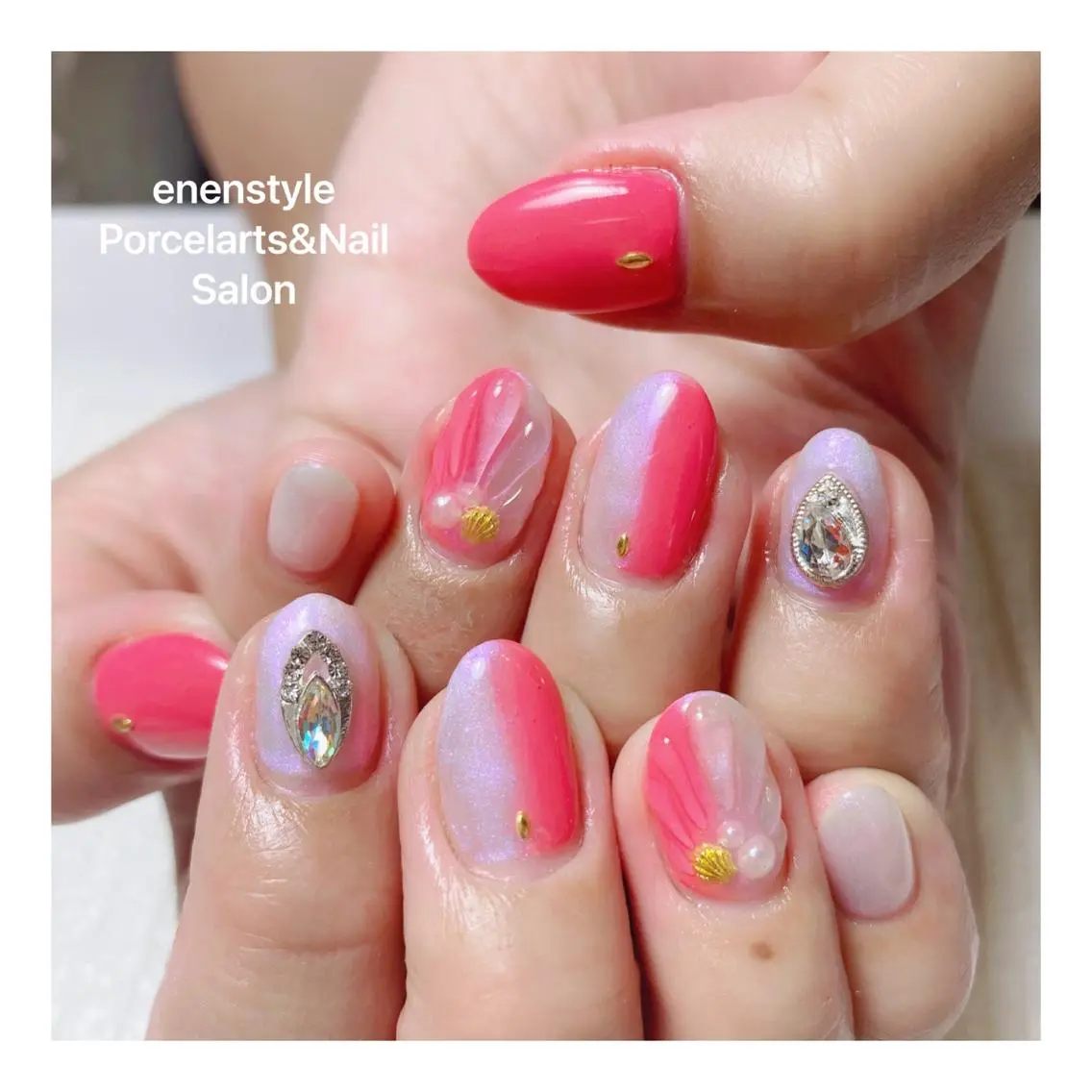ミディアム ネイル 🐾enen style 🐾のネイルデザイン