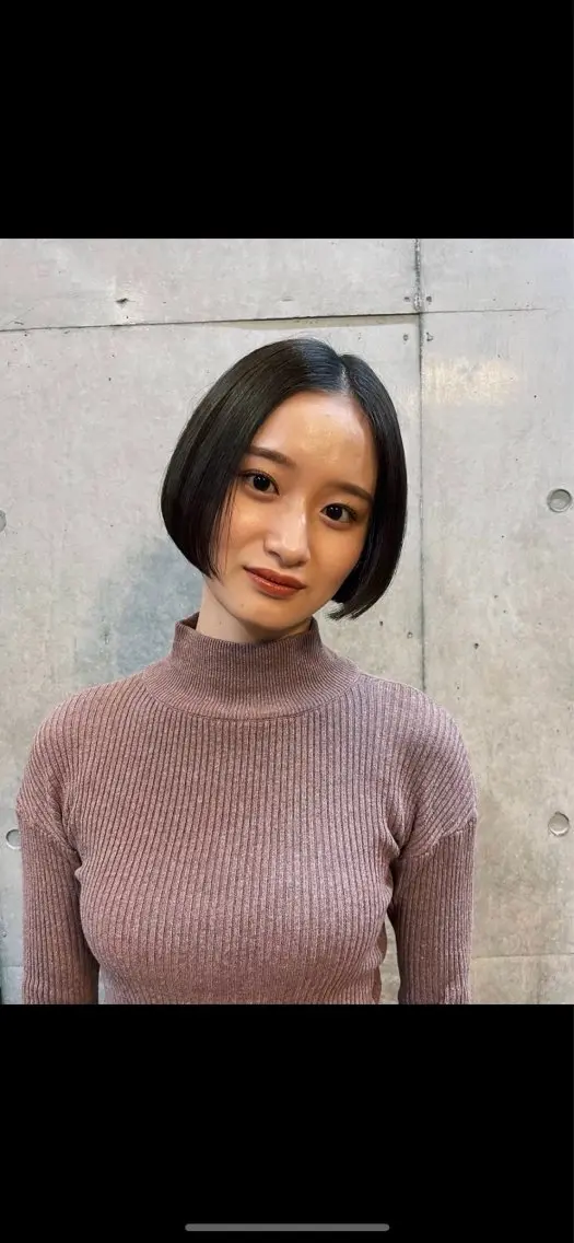 ショート 佐藤 百葉のヘアスタイル