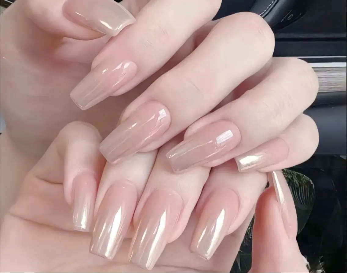 ネイル 長さ出し フットネイル フレンチネイル ジェルネイル ガーリー NYネイルサロン 千葉中央店のネイルデザイン