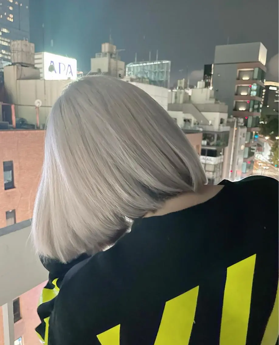 ホワイトカラーリタッチ+トリートメントの写真