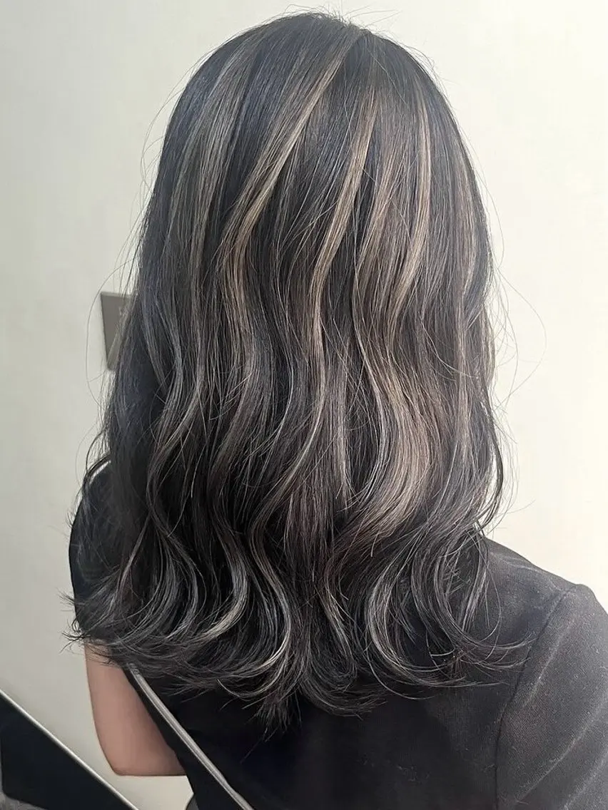 セミロング カラー ヘアカラー トリートメント ヘアセット 吉田裕太/ハイライト ダブルカラーのヘアスタイル