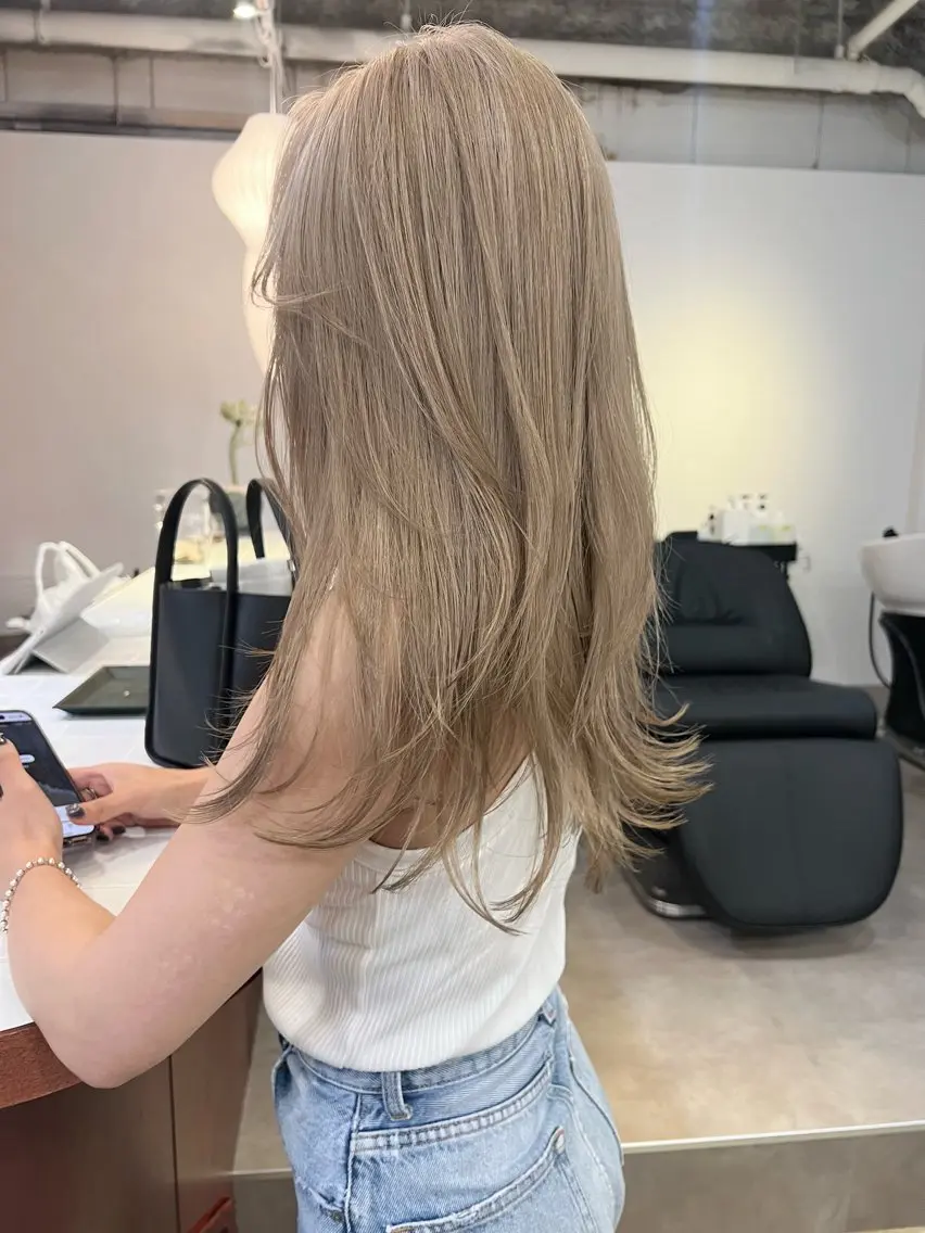 ロング カラー ヘアカラー 🫧suzuno 🫧ブリーチ強化のヘアスタイル