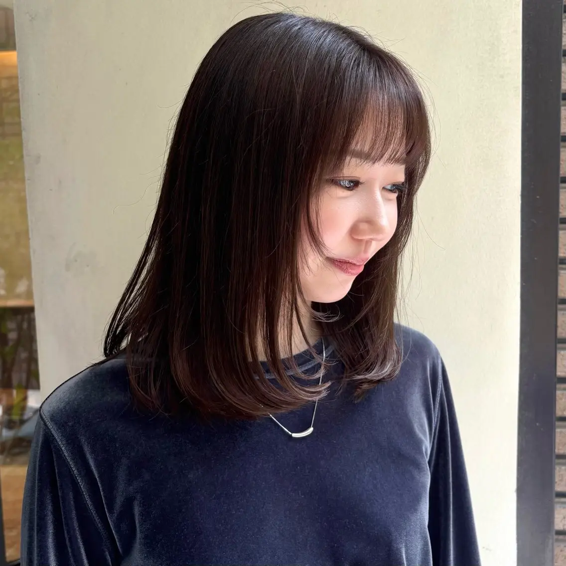 ミディアム アッシュ アッシュブラウン 髪質改善 カット ヘアカラー ヒナノ/梅田/レイヤ ー/透明感カラーのヘアスタイル