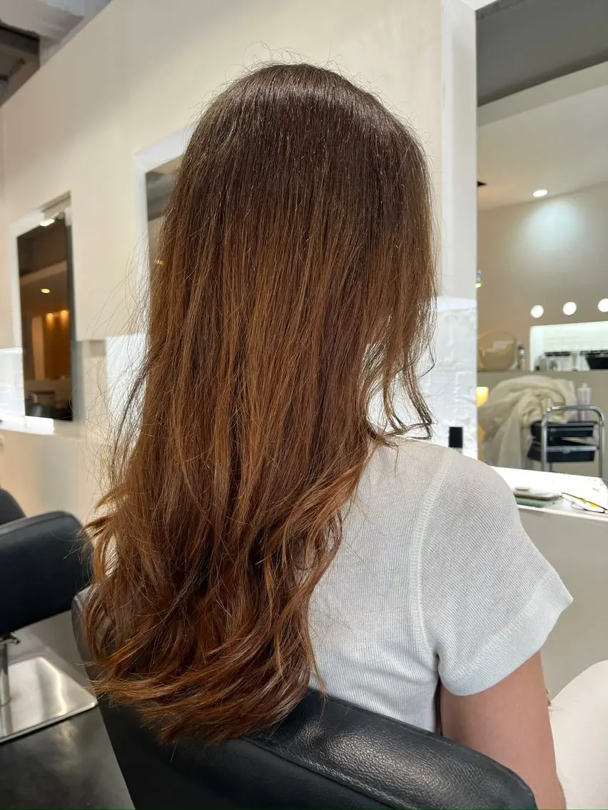 ロング カラー ブリーチ ブラウンカラー 透明感カラー ブリーチなしカラー ロング カット ヘアカラー 中居 蒼士のヘアスタイル
