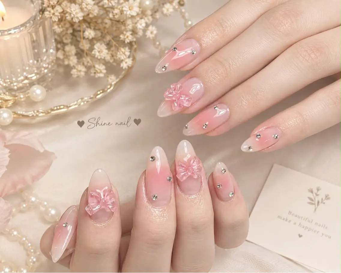 ネイル shine 🎀 長さ出し専門のネイルデザイン