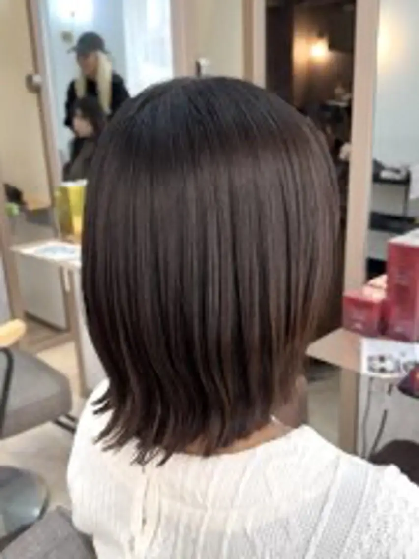 ショート カラー 💜eluあやね💜 🫧カラー・縮毛矯正のヘアスタイル