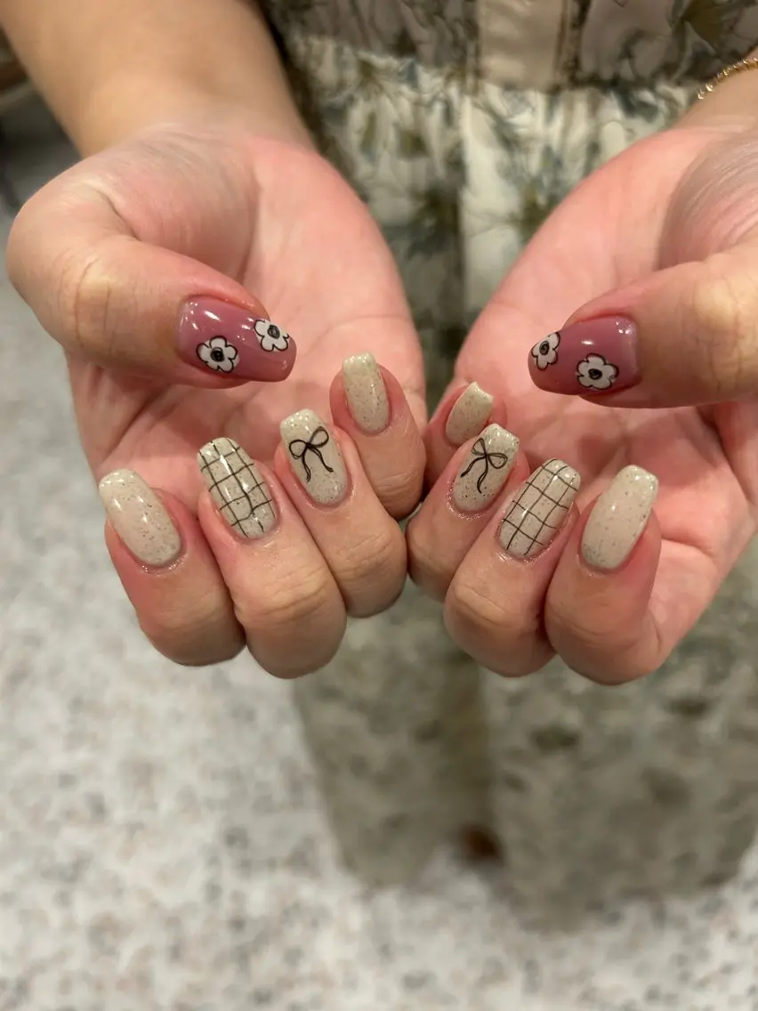 ネイル ハンドネイル 小松 千冬のネイルデザイン