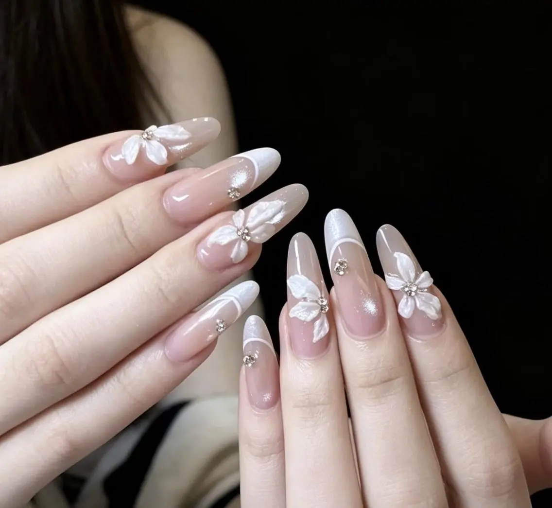 ネイル ハンドネイル 🎀 KiKi_nailのネイルデザイン
