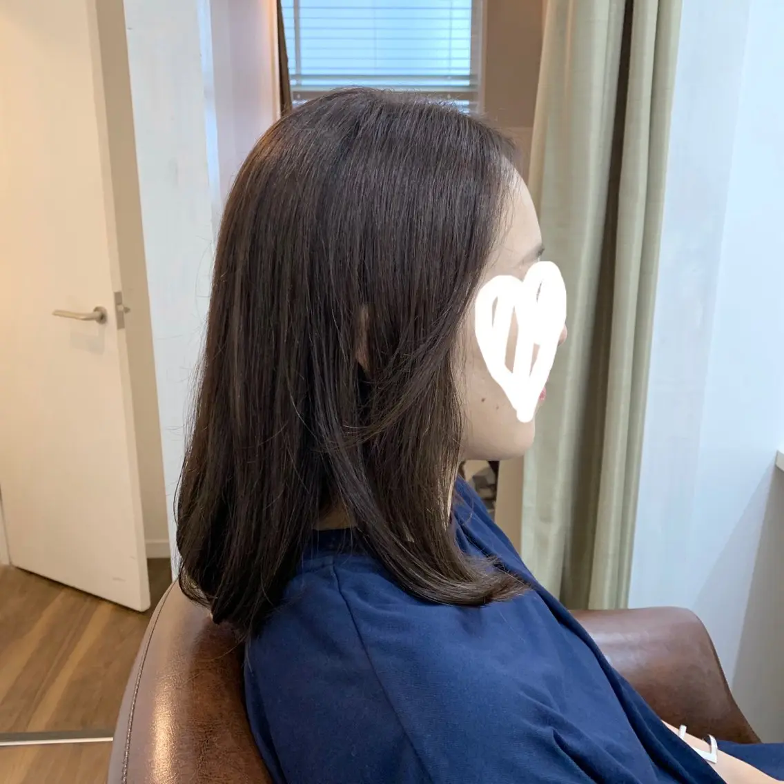 ミディアム カラー アッシュ アッシュブラウン ブラウンカラー カット ヘアカラー elua kanekoの眉毛・アイブロウイメージ