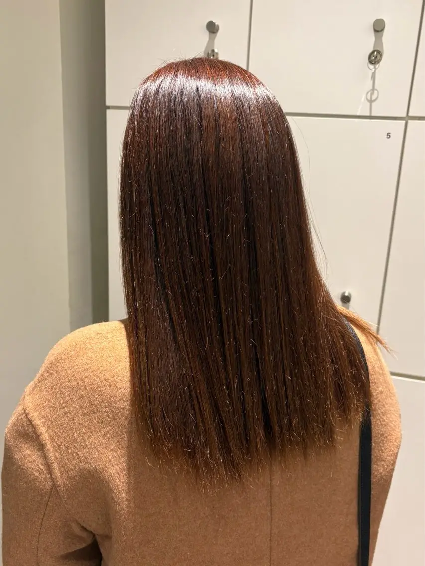 セミロング カラー sora ひらかのヘアスタイル
