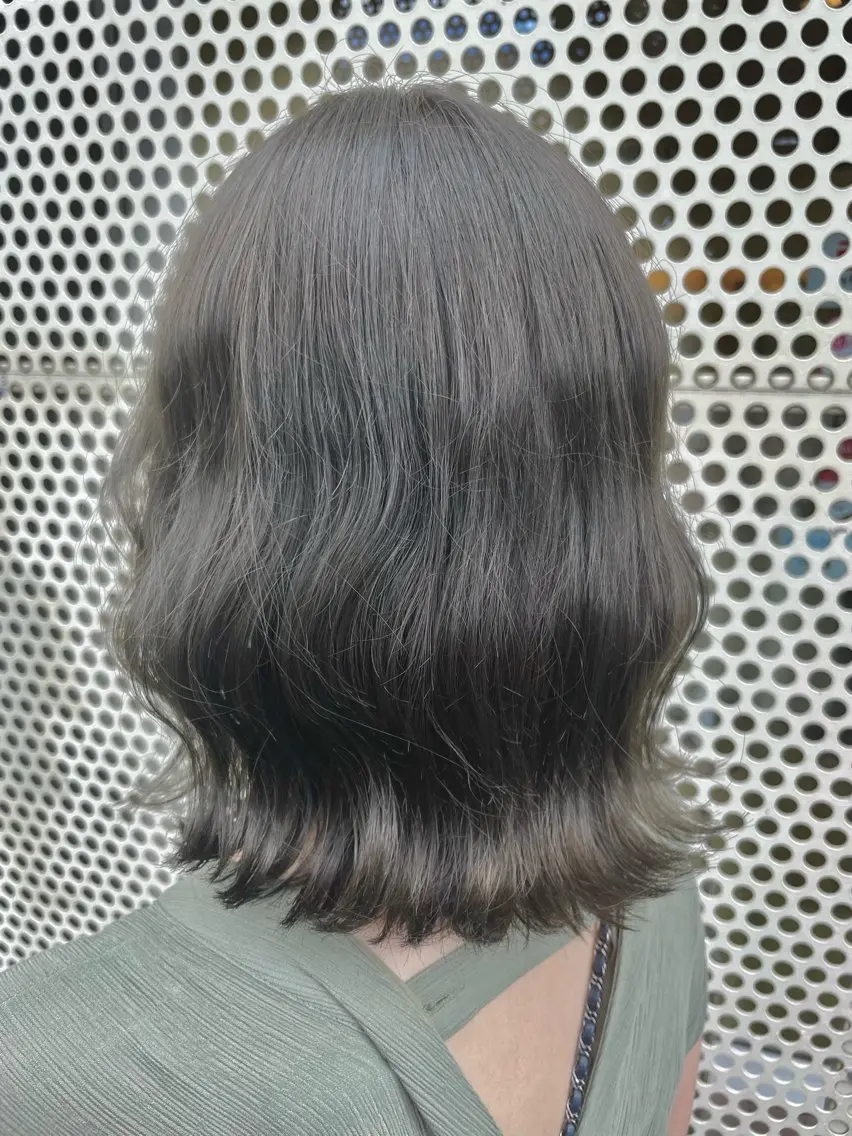 ミディアム カット ヘアカラー 🦋NAKAMURA 🦋のヘアスタイル