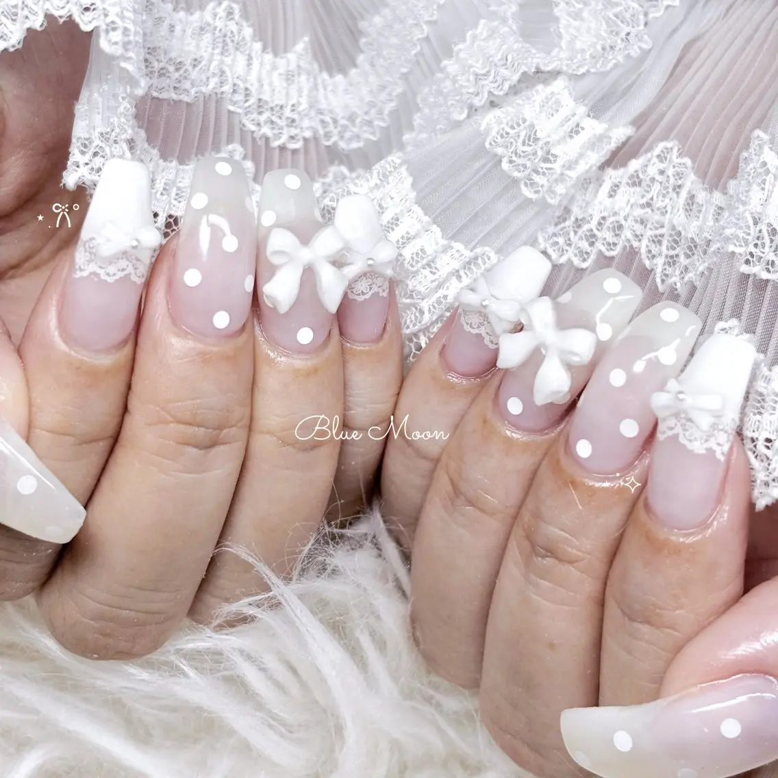 ネイル リボン ハンドネイル フットネイル ハンドケア nail salon Blue Moonのネイルデザイン