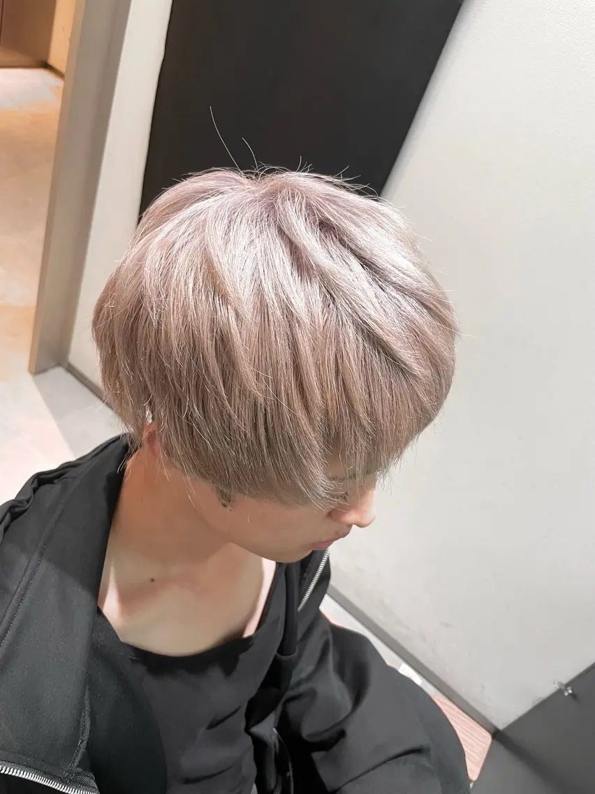 ショート カラー ブリーチ ヘアカラー トリートメント 骨格整形カット/ ショート✂️堀夢哉のヘアスタイル