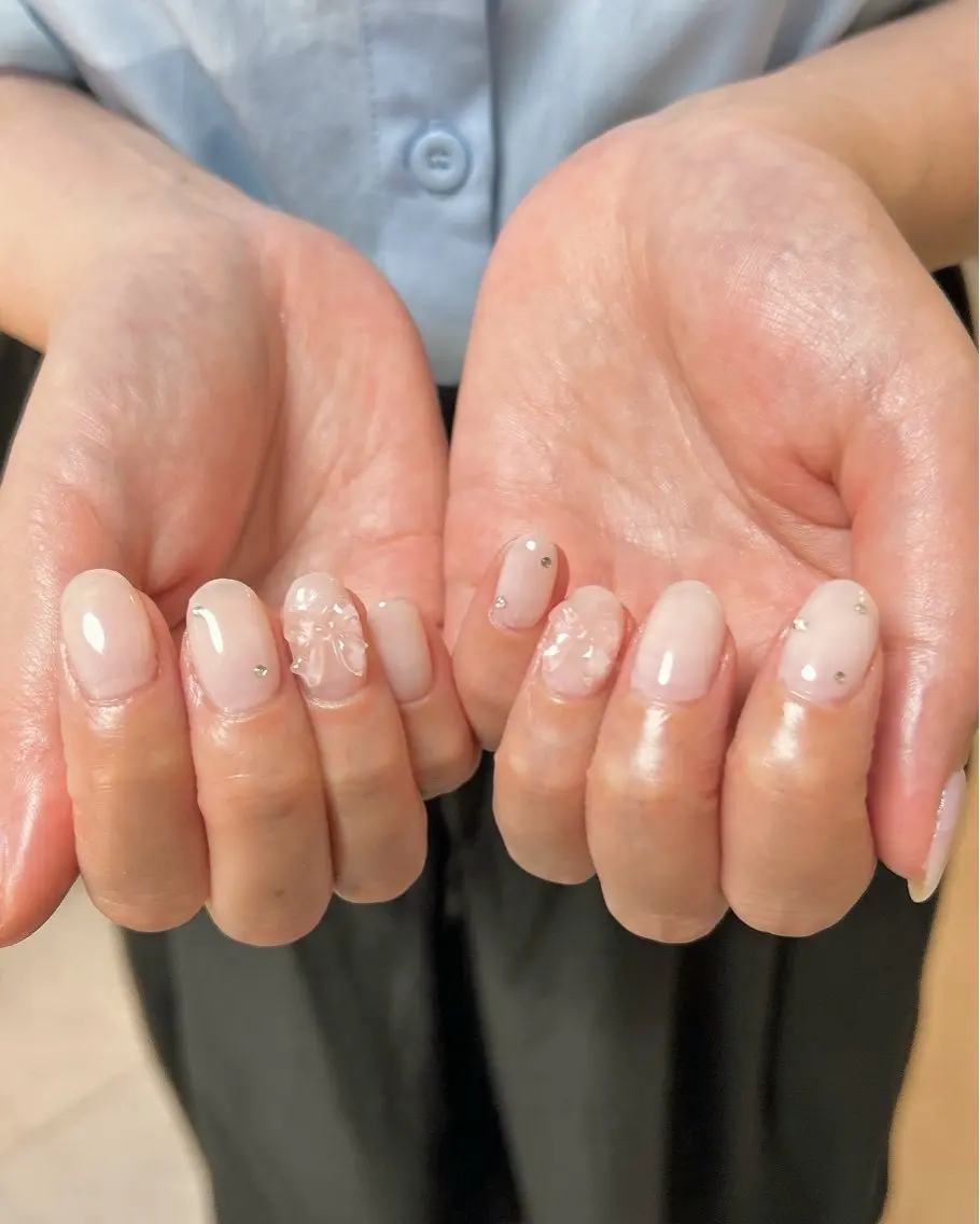 ネイル リボン ストーンネイル ハンドネイル ten nail salon かえでのネイルデザイン