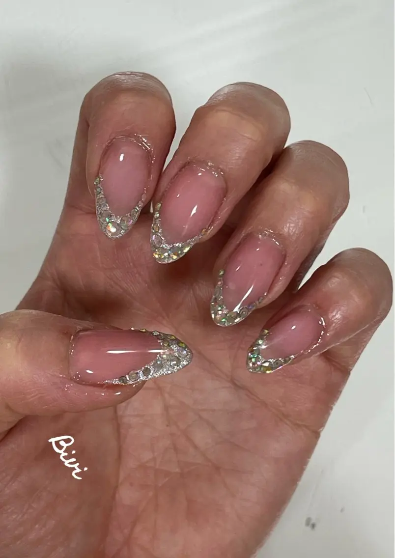 ネイル アートネイル フラッシュネイル ラメ(グリッター) シルバー スクエアネイル ハンドネイル ハンドケア ♡Bivi♡自爪に 優しいネイルサロンのネイルデザイン