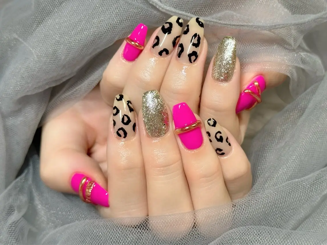 ネイル アニマル柄 ハンドネイル Nail Salon KURELLYのネイルデザイン