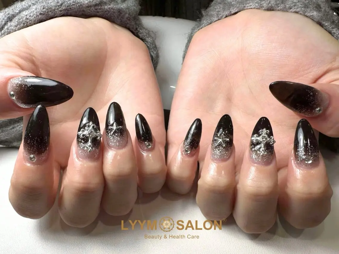 ネイル グラデーション 韓国ネイル ハンドネイル LYYM Salonのネイルデザイン