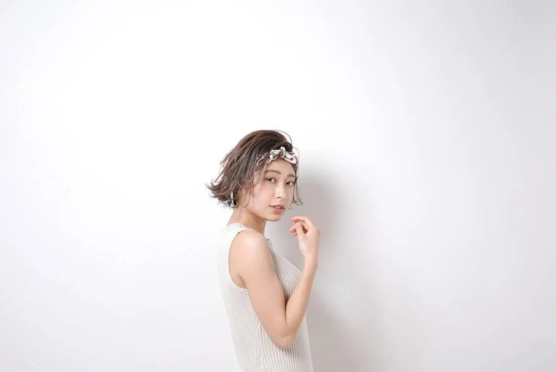 ショート 羽エクステ🪽 🤍まき🤍のヘアスタイル