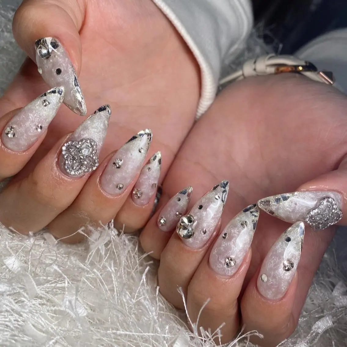 ネイル 長さ出し フレンチネイル ジェルネイル グラデーション 韓国ネイル ハンドネイル Nail&eye Belire 新宿のネイルデザイン