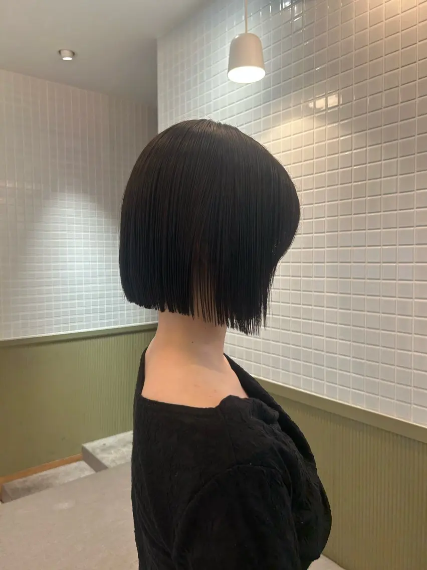 ショート 切りっぱなしボブ ボブ 🤍ayana / メンズ/カラー🤍のヘアスタイル