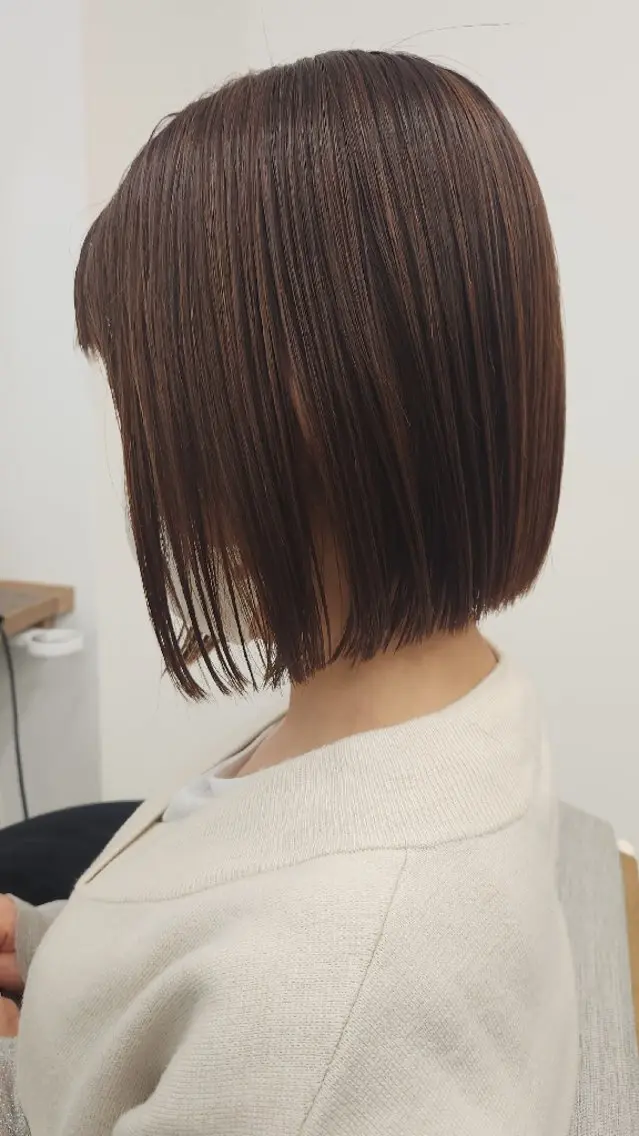 ミディアム 切りっぱなしボブ ボブ カット ヘッドスパ Era Hatsuneのヘアスタイル