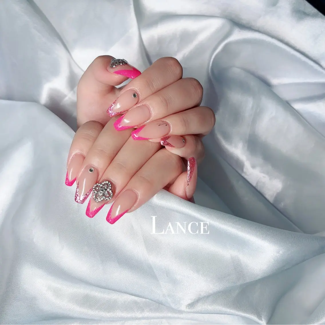 ネイル オーロラネイル フットネイル フレンチネイル ハート キラキラネイル Lance nailのネイルデザイン