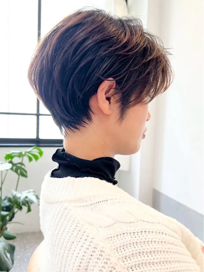ショート 土井 優のヘアスタイル