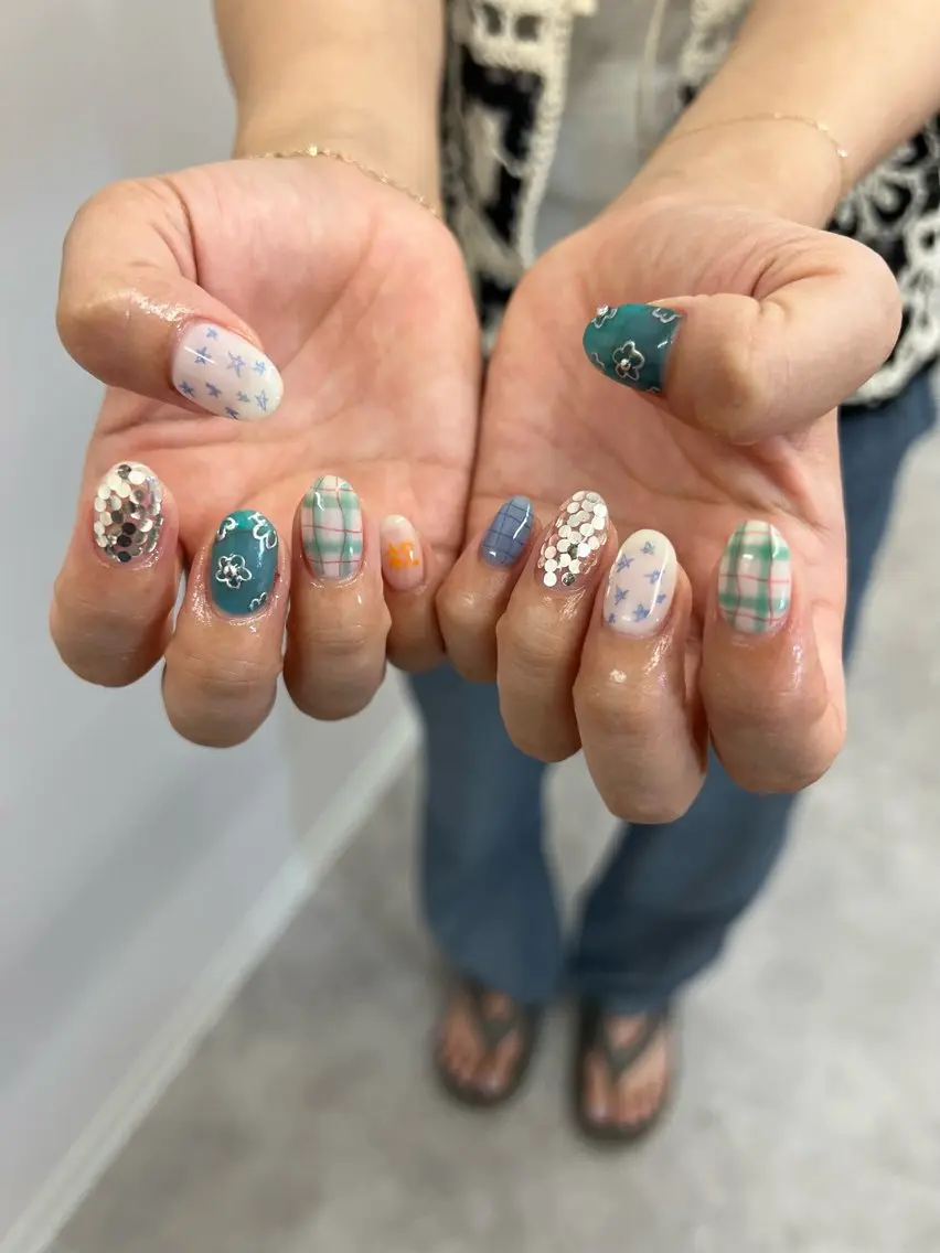 ネイル ジェルネイル 水色 マグネットネイル ニュアンスネイル パラジェル ハンドネイル ハンドケア Bana_ Nailのネイルデザイン