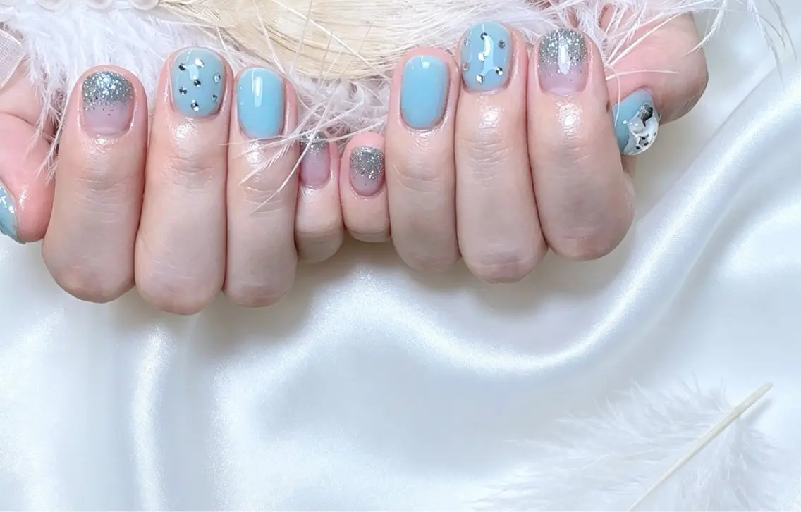 ネイル ハンドネイル Glow Minamiのネイルデザイン
