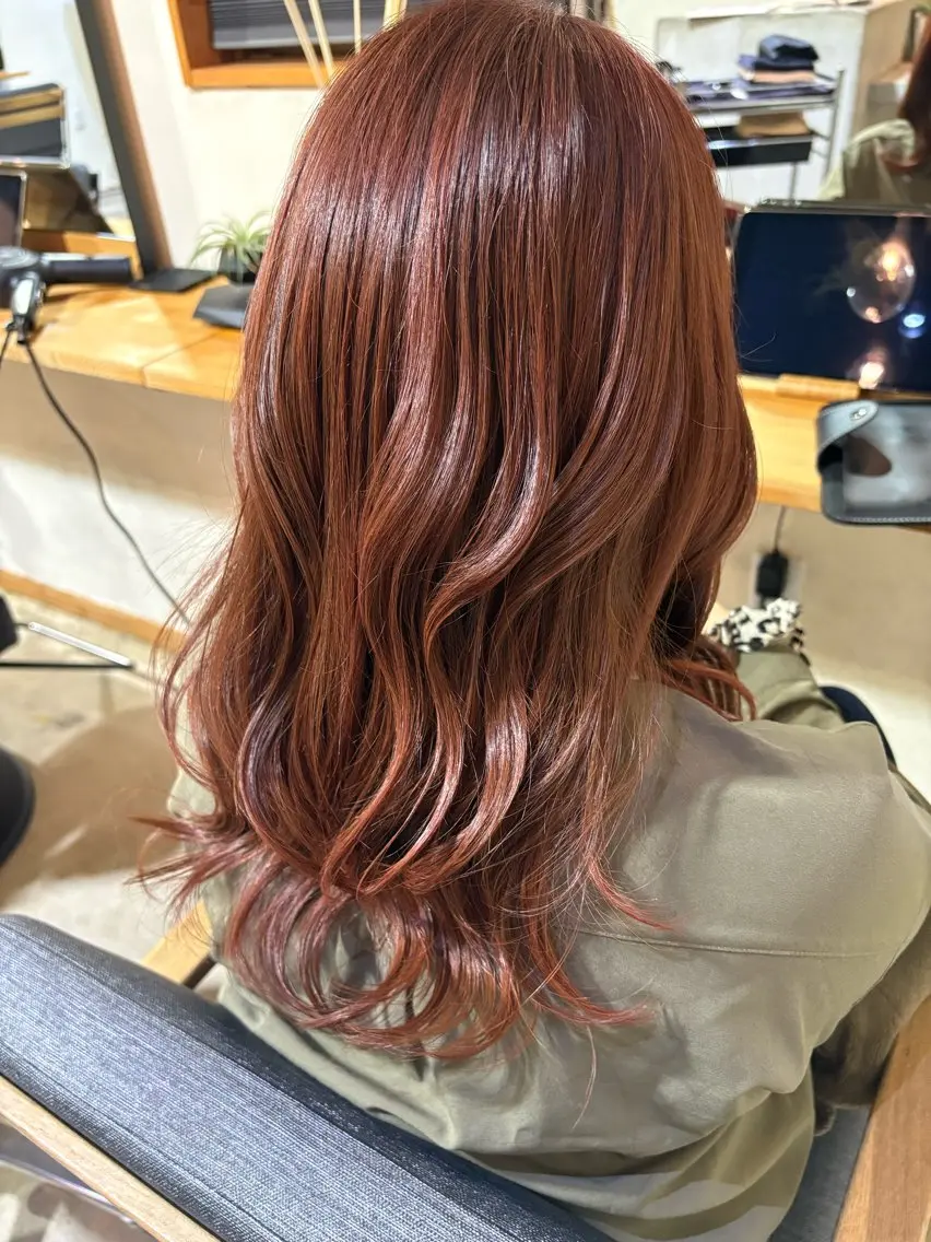 ミディアム カラー 木崎 優来のヘアスタイル
