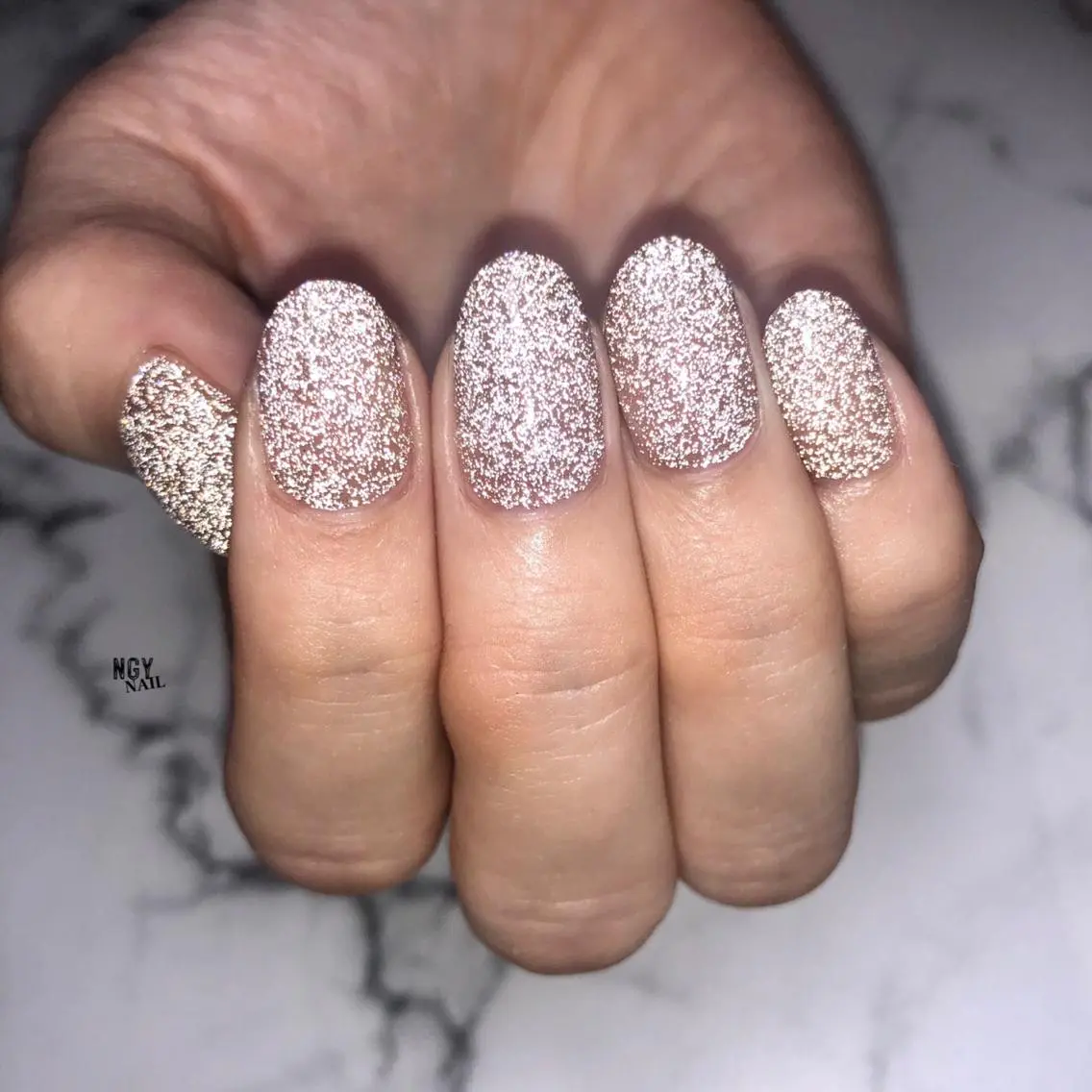 ネイル フラッシュネイル キラキラネイル 韓国ネイル ラメ(グリッター) 持ち込み ハンドネイル NAIL NOWのネイルデザイン